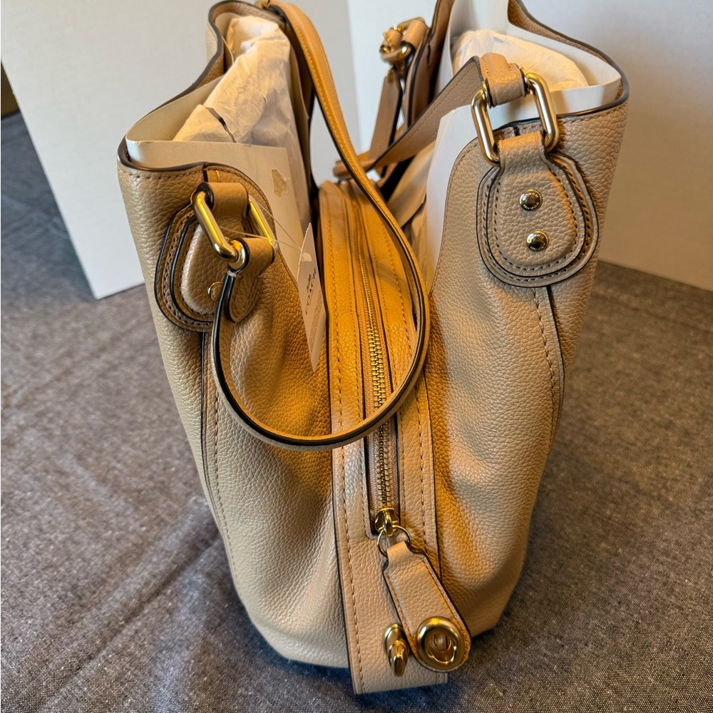 Coach Edie 31 Pebbled Leather Shoulder Bag – Style 57125 - Picture 5 of 12